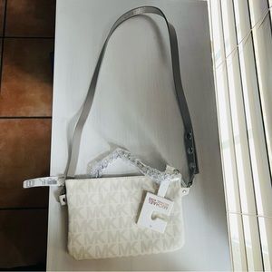 MICHAEL KORS XL GREY BELT BAG 554131C